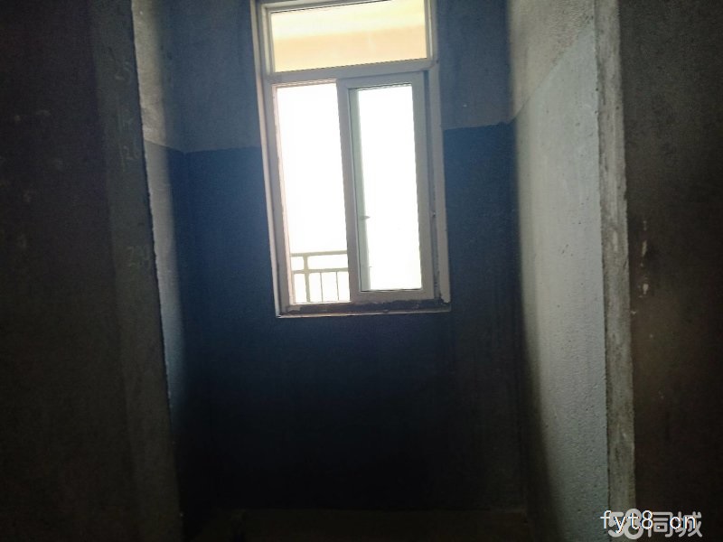 东一小学,大润发,新市医院,户型采光好,可全款按揭急用钱出售